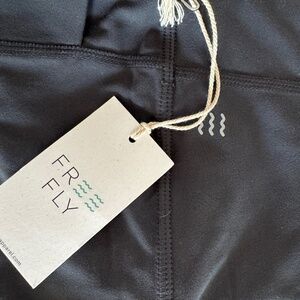 Free Fly 7/8 All Day Black Sand Leggings Women's Medium NWT